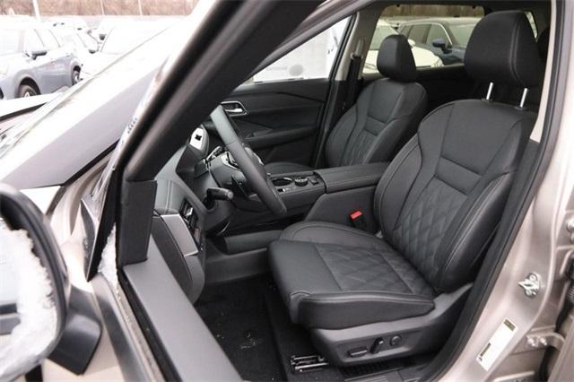 2025 Nissan Rogue Vehicle Photo in Hazelwood, MO 63042
