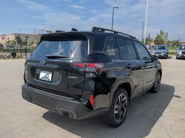 2025 Subaru Forester Vehicle Photo in Green Bay, WI 54304