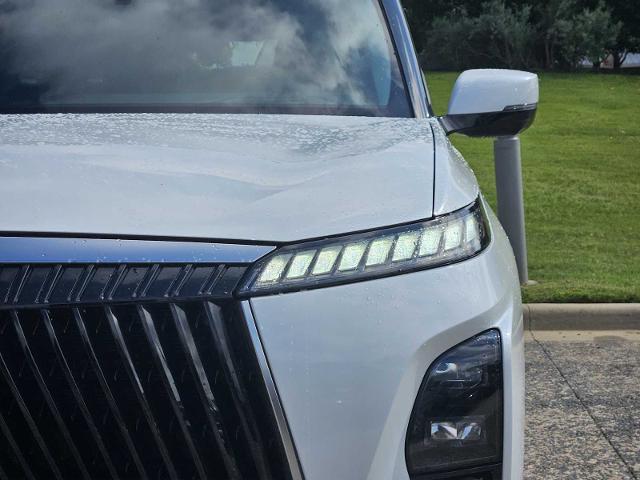 2025 INFINITI QX80 Vehicle Photo in Fort Worth, TX 76132