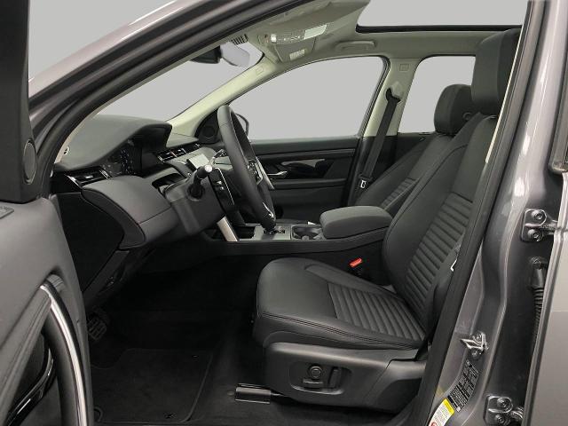 2025 Discovery Sport Vehicle Photo in Appleton, WI 54913