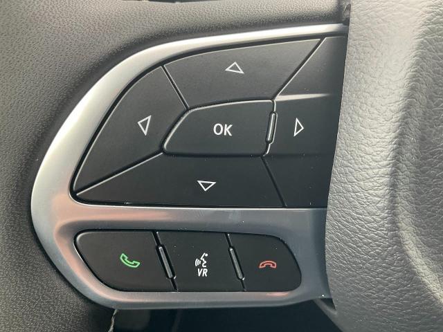 2025 Chrysler Pacifica Vehicle Photo in Kaukauna, WI 54130