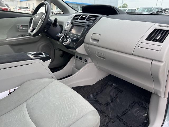 2014 Toyota Prius v Vehicle Photo in GREEN BAY, WI 54304-5303