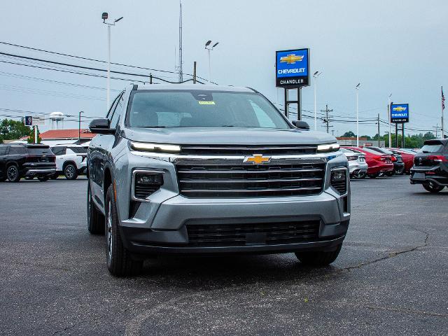 2025 Chevrolet Traverse Vehicle Photo in MADISON, IN 47250-1611
