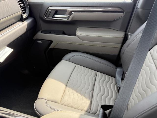 2025 Chevrolet Silverado 1500 Vehicle Photo in COLUMBIA, MO 65203-3903