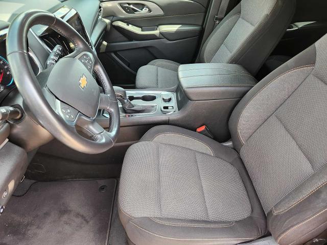 2021 Chevrolet Traverse Vehicle Photo in DENTON, TX 76210-9321