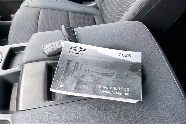2025 Chevrolet Silverado 1500 Vehicle Photo in INDEPENDENCE, MO 64055-1314
