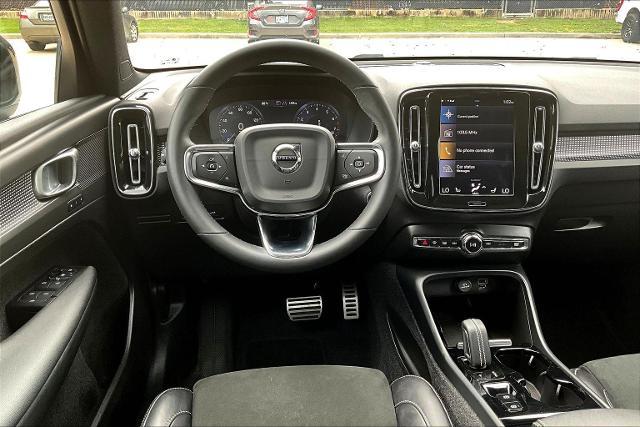 2022 Volvo XC40 Vehicle Photo in Houston, TX 77007