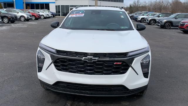 2025 Chevrolet Trax Vehicle Photo in MOON TOWNSHIP, PA 15108-2571