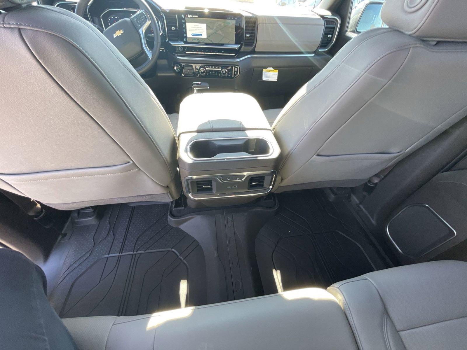 2025 Chevrolet Silverado 1500 Vehicle Photo in BENTONVILLE, AR 72712-4322