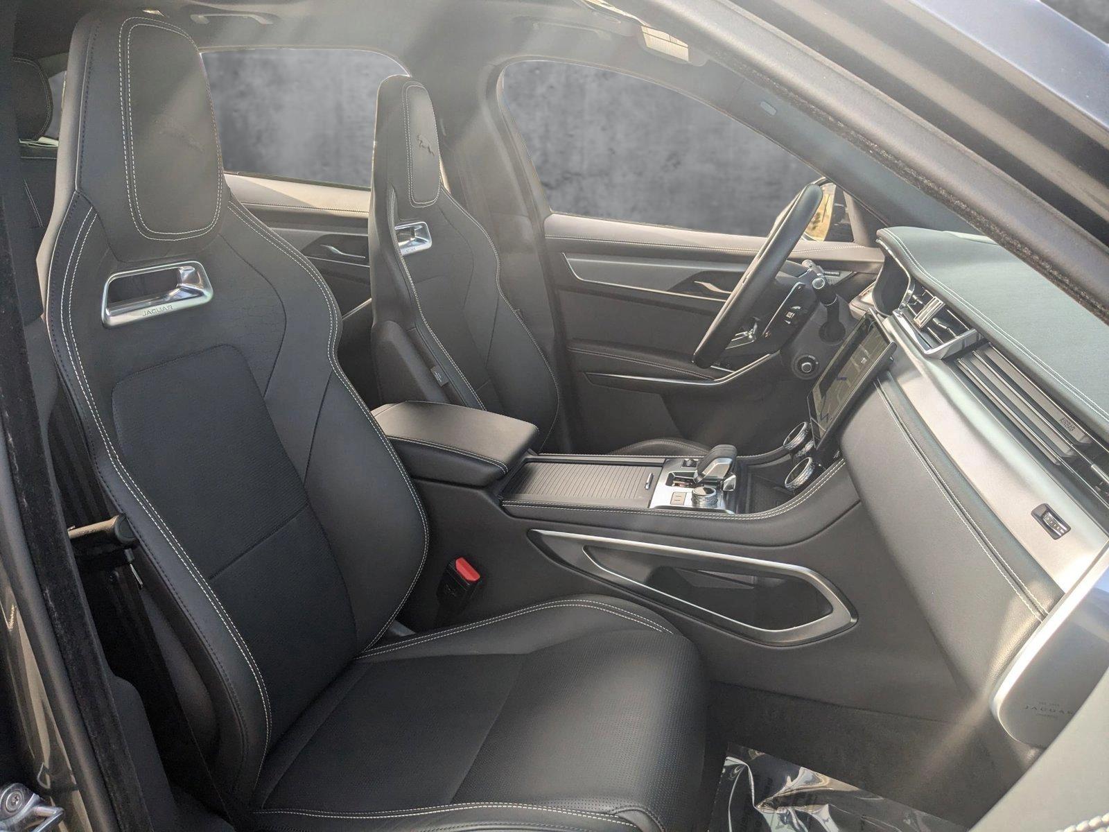 2024 Jaguar F-PACE Vehicle Photo in Cockeysville, MD 21030