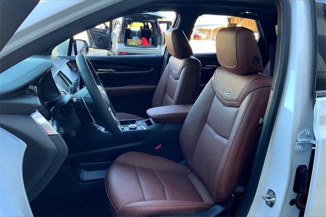 2025 Cadillac XT5 Vehicle Photo in KANSAS CITY, MO 64114-4545