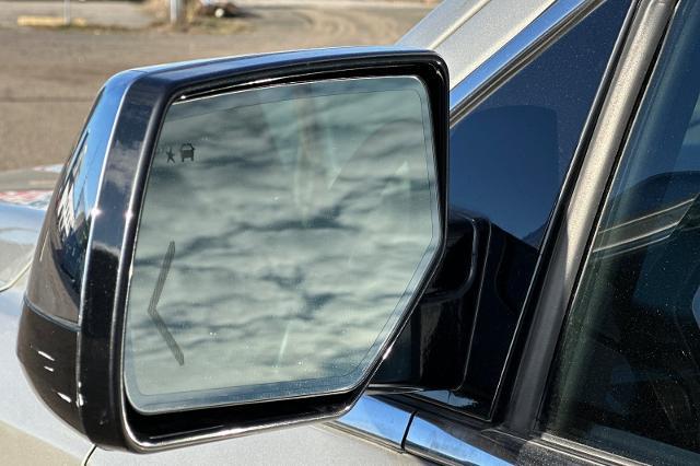 2015 Chevrolet Suburban Vehicle Photo in SPOKANE, WA 99202-2191