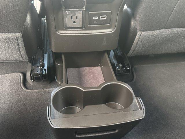 2023 GMC Acadia Vehicle Photo in LEOMINSTER, MA 01453-2952