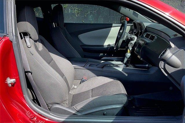 2015 Chevrolet Camaro Vehicle Photo in INDEPENDENCE, MO 64055-1314