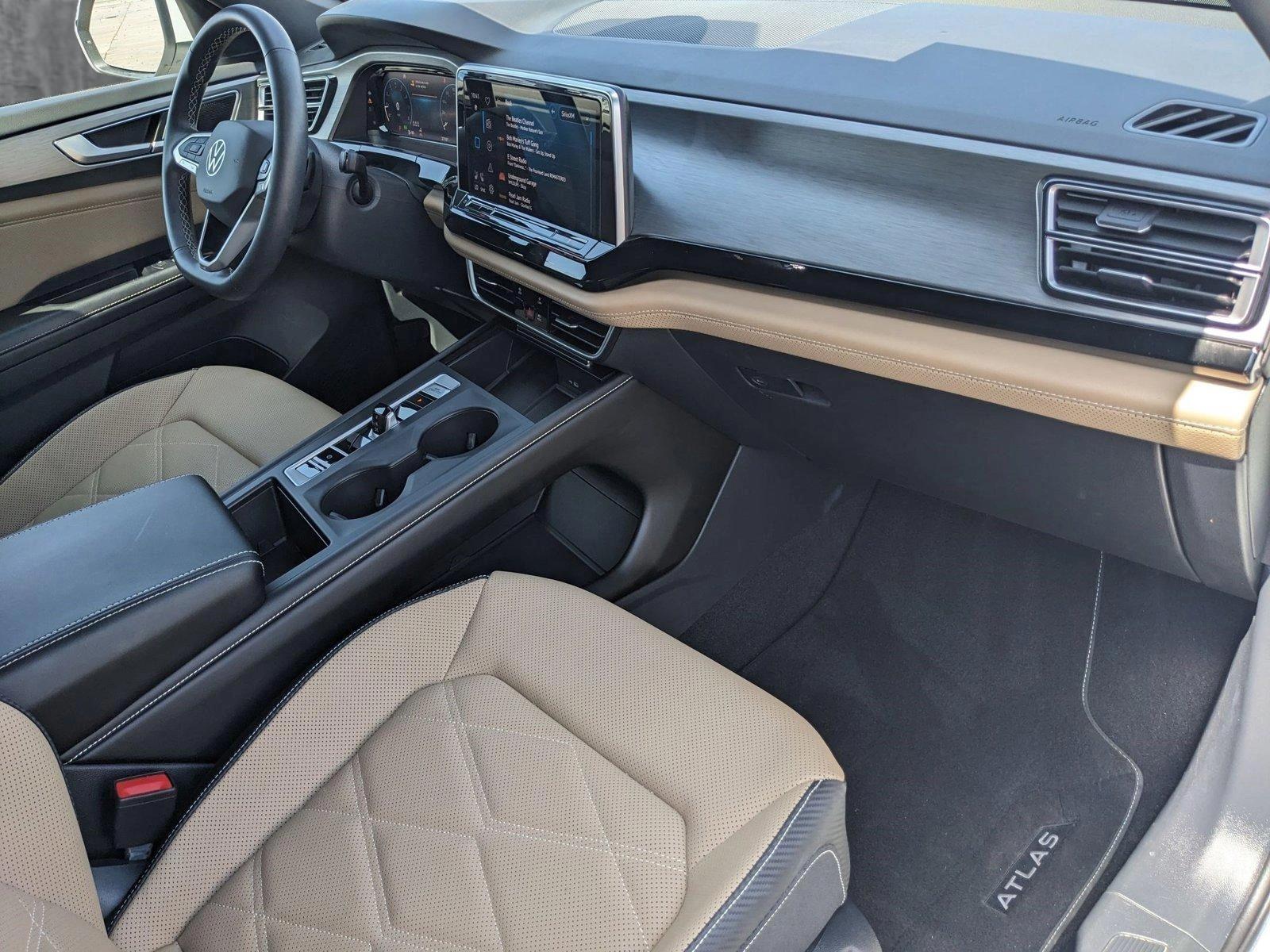 2024 Volkswagen Atlas Cross Sport Vehicle Photo in HOUSTON, TX 77034-5009