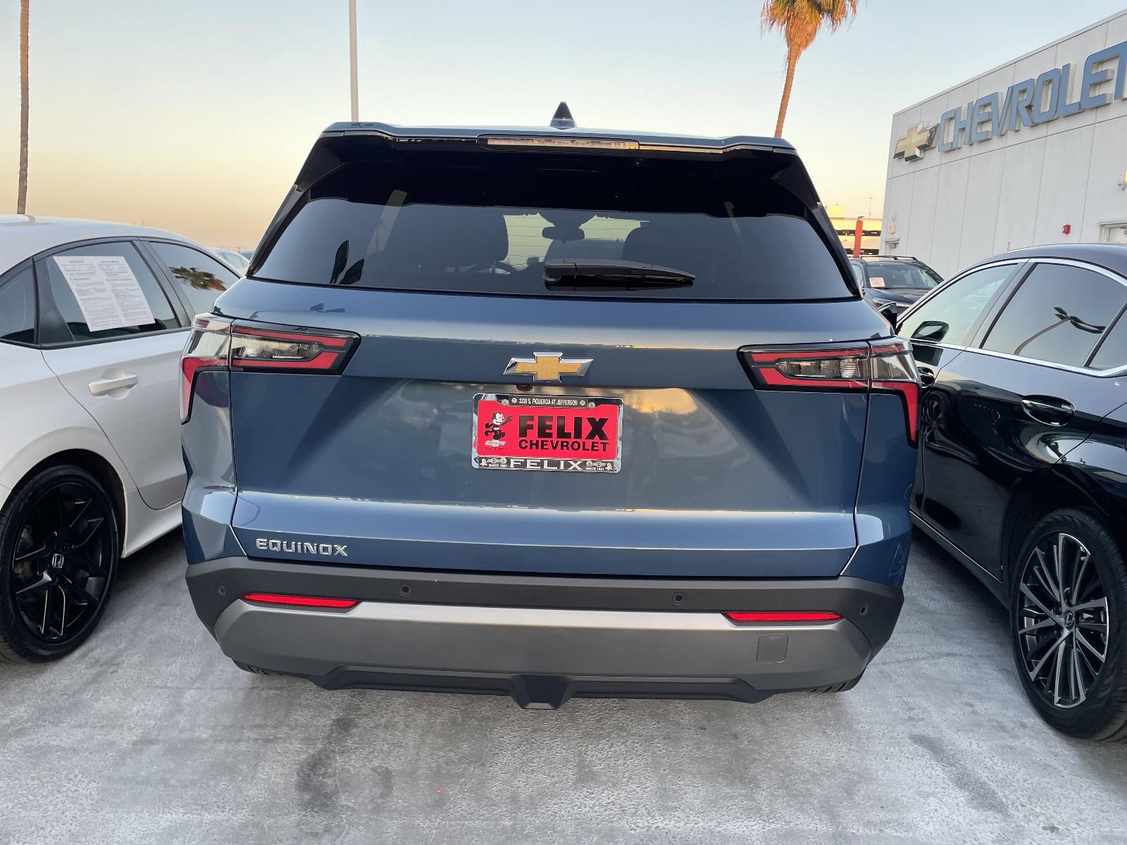2025 Chevrolet Equinox Vehicle Photo in LOS ANGELES, CA 90007-3794