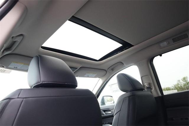 2025 Nissan Pathfinder Vehicle Photo in Hazelwood, MO 63042