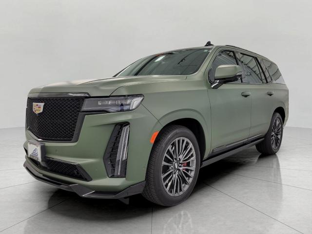 2024 Cadillac Escalade Vehicle Photo in NEENAH, WI 54956-2243