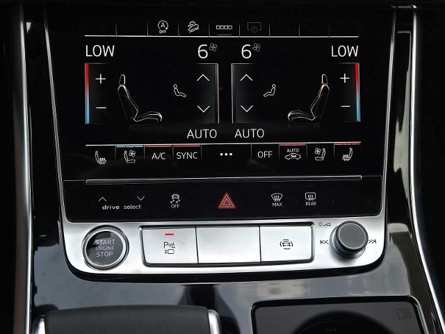 2025 Audi Q7 Vehicle Photo in SUGAR LAND, TX 77478