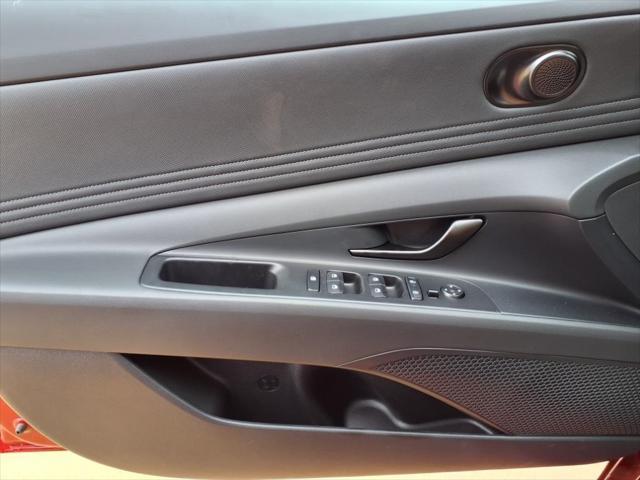 2025 Hyundai ELANTRA Hybrid Vehicle Photo in Peoria, IL 61615