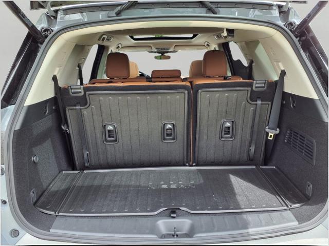 2025 Nissan Pathfinder Vehicle Photo in Oshkosh, WI 54904