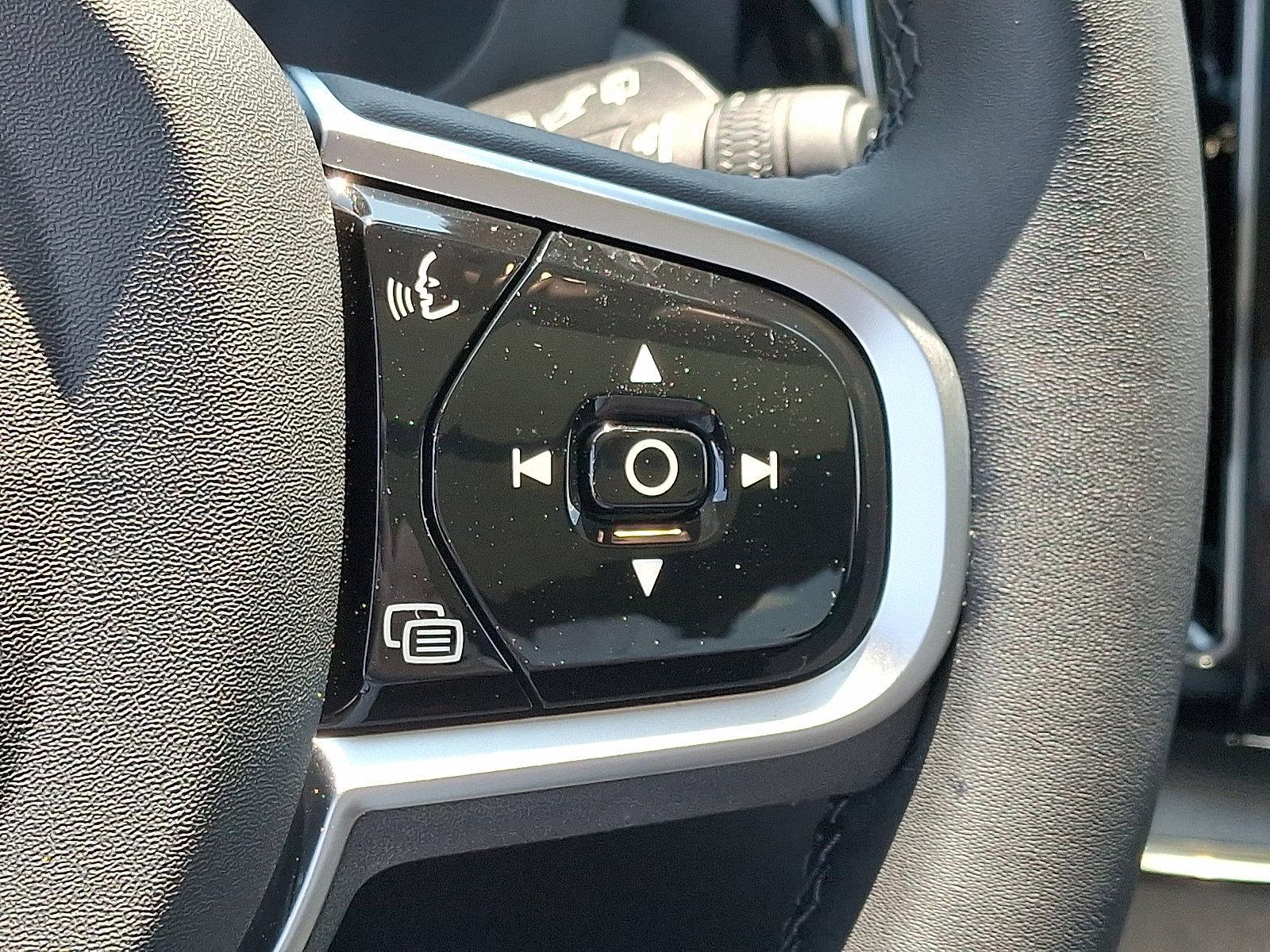 2025 Volvo XC60 Plug-In Hybrid Vehicle Photo in Trevose, PA 19053