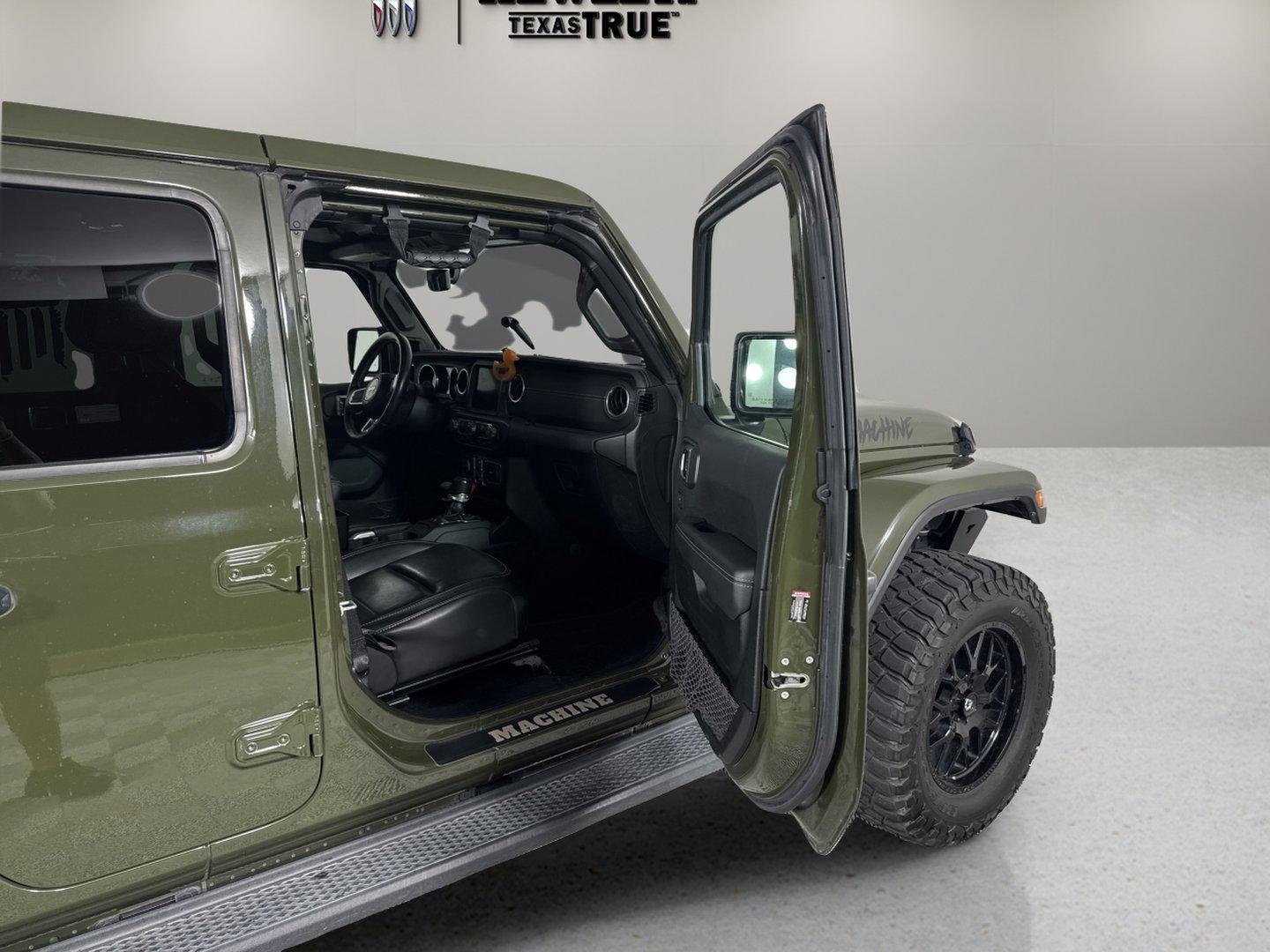 2022 Jeep Gladiator Vehicle Photo in GEORGETOWN, TX 78626-7508