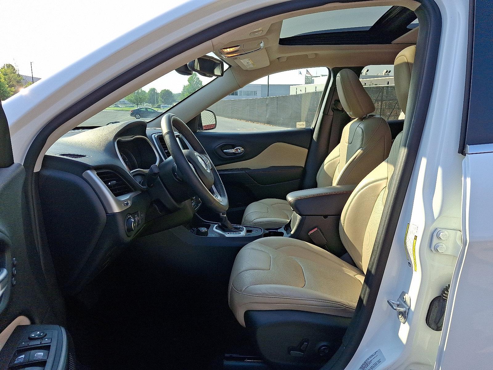 2016 Jeep Cherokee Vehicle Photo in Harrisburg, PA 17111