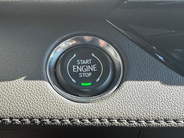 2025 Buick Enclave Vehicle Photo in COLUMBIA, MO 65203-3903