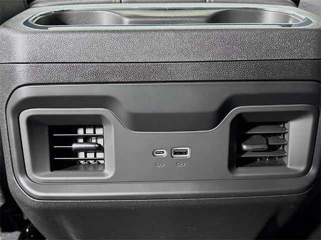 2025 Chevrolet Silverado 1500 Vehicle Photo in PUYALLUP, WA 98371-4149