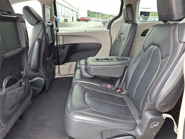 2017 Chrysler Pacifica Vehicle Photo in LANCASTER, PA 17601-0000