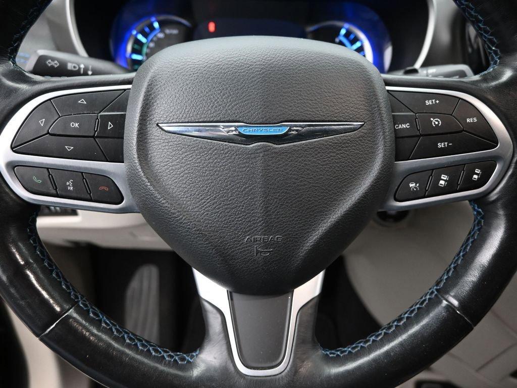 2021 Chrysler Pacifica Vehicle Photo in Marion, IA 52302