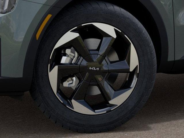 2025 Kia Sorento Hybrid Vehicle Photo in Westbrook, ME 04092