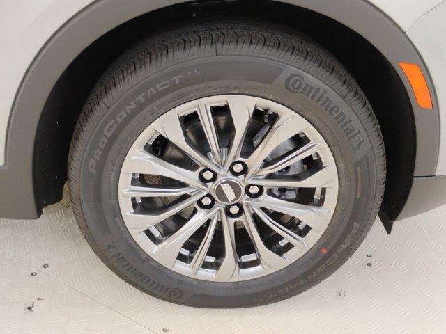 2025 Cadillac XT4 Vehicle Photo in PINEVILLE, NC 28134-8495