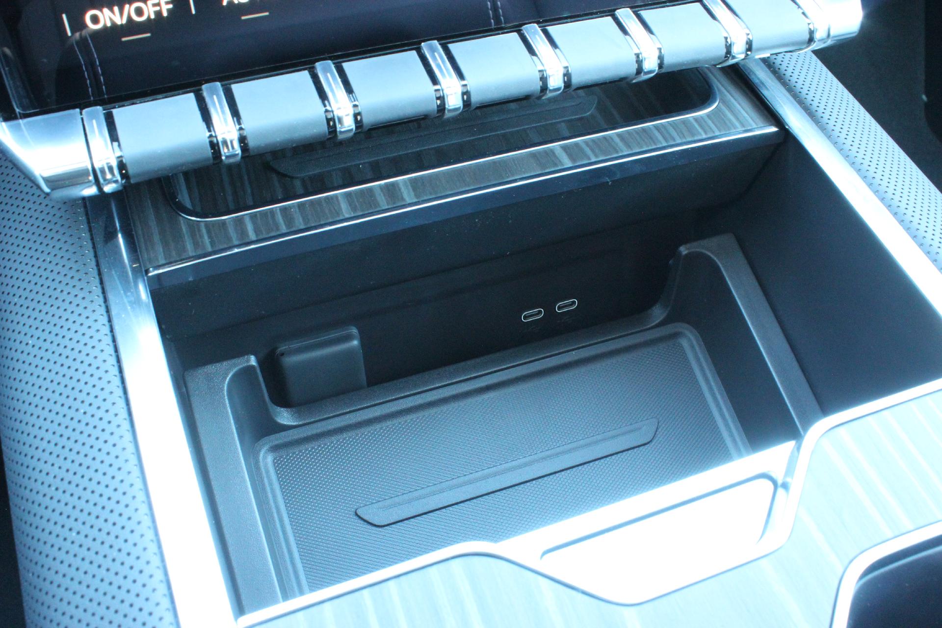2025 GMC Sierra EV Vehicle Photo in AURORA, CO 80012-4011