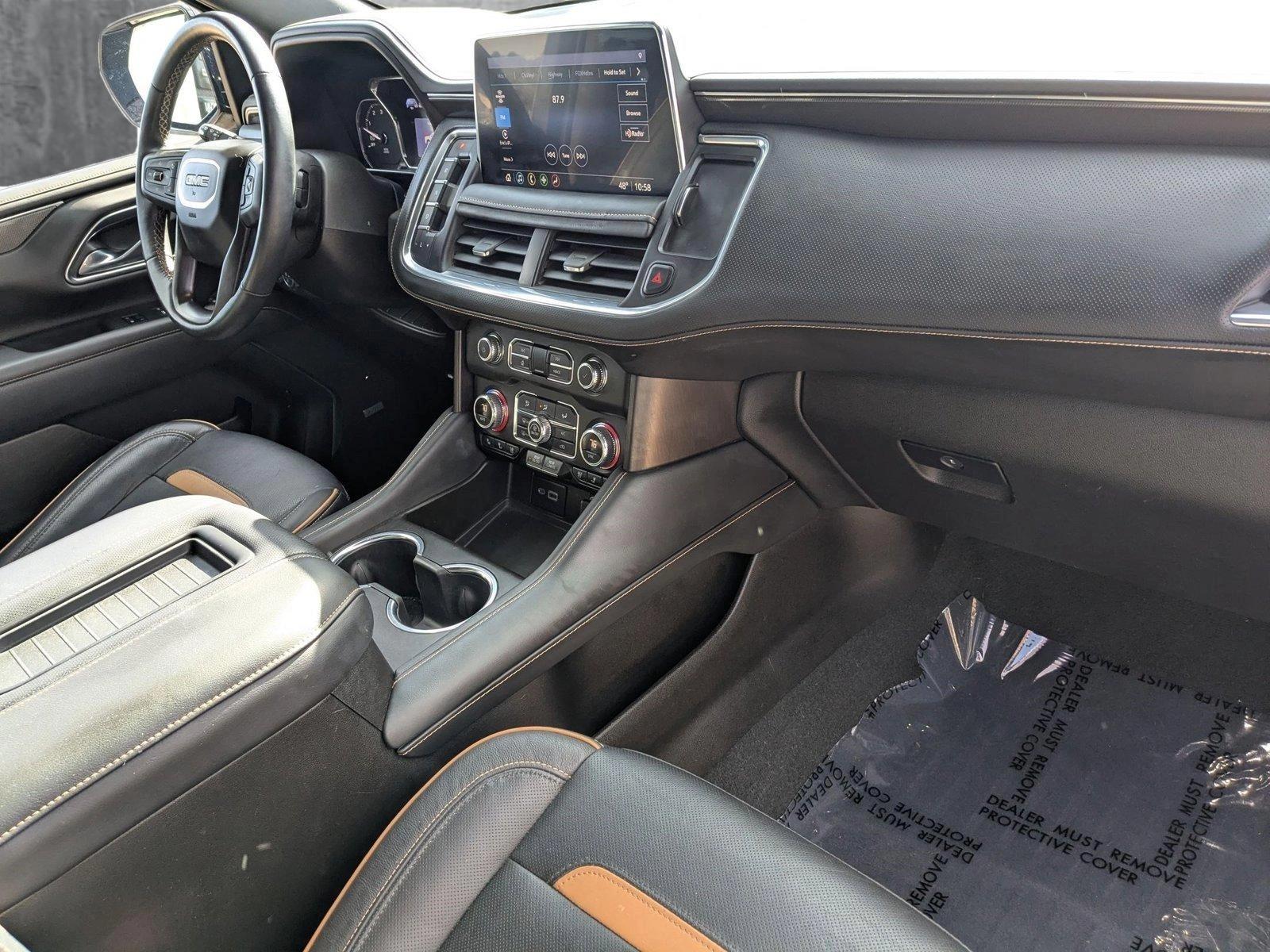 2021 GMC Yukon XL Vehicle Photo in LONE TREE, CO 80124-2750