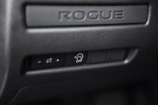 2025 Nissan Rogue Vehicle Photo in Ballwin, MO 63011