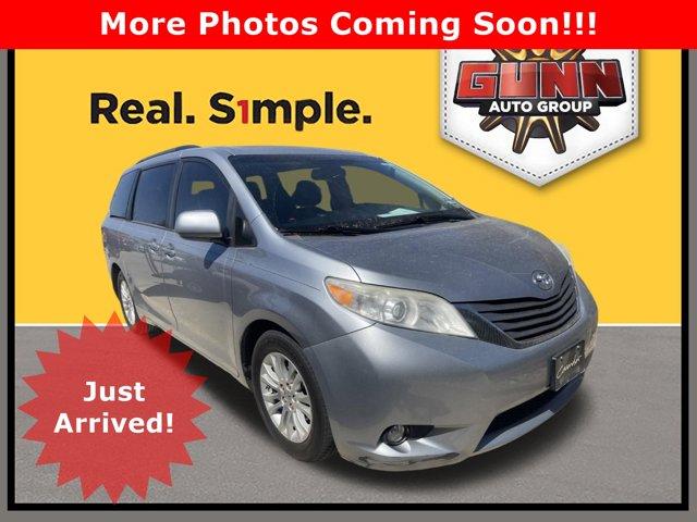 2015 Toyota Sienna Vehicle Photo in SELMA, TX 78154-1460