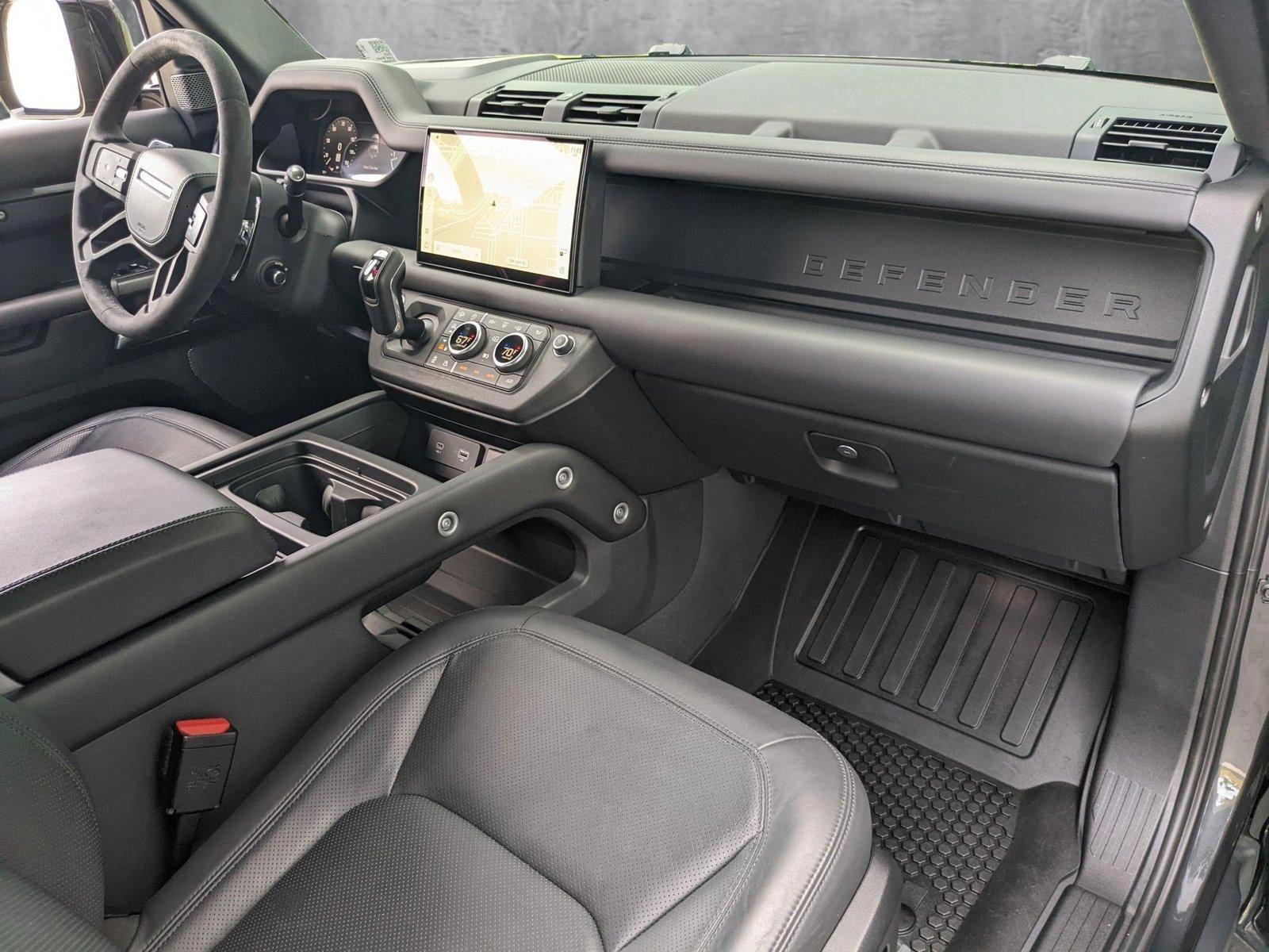 2023 Land Rover Defender Vehicle Photo in Pompano Beach, FL 33064