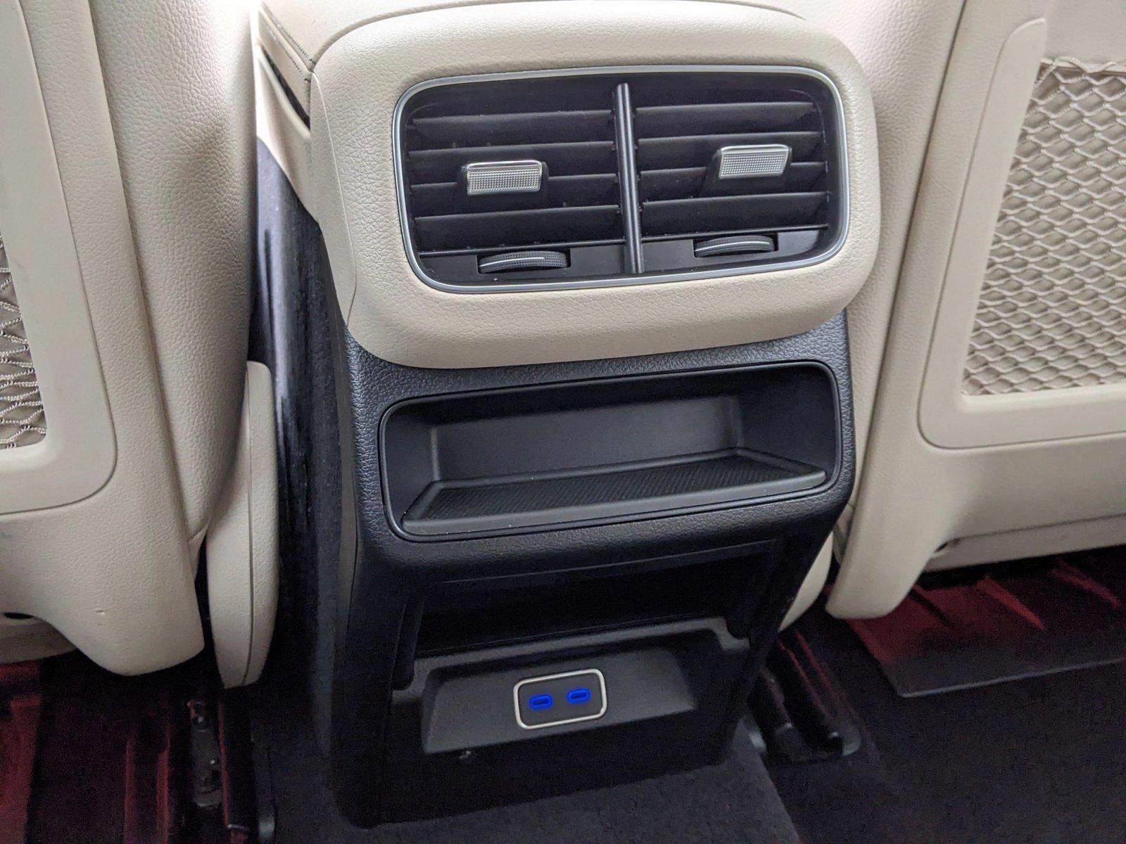 2024 Mercedes-Benz GLE Vehicle Photo in TIMONIUM, MD 21093-2300