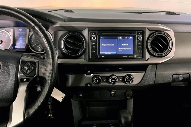 2017 Toyota Tacoma Vehicle Photo in Lees Summit, MO 64086