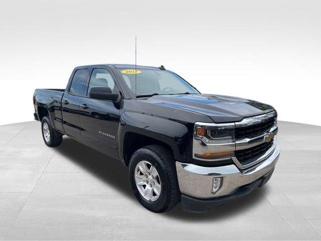 2017 Chevrolet Silverado 1500 Vehicle Photo in MEDINA, OH 44256-9631