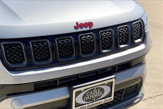 2023 Jeep Compass Vehicle Photo in TOPEKA, KS 66609-0000