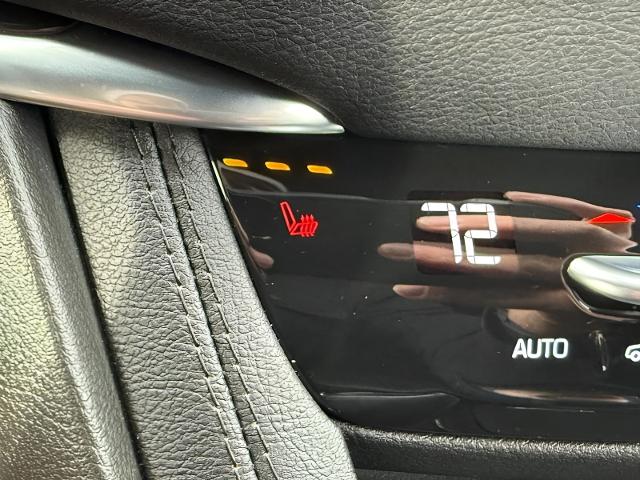 2024 Cadillac XT6 Vehicle Photo in GREEN BAY, WI 54303-3330
