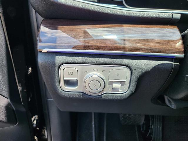 2025 Mercedes-Benz GLE Vehicle Photo in HOUSTON, TX 77079