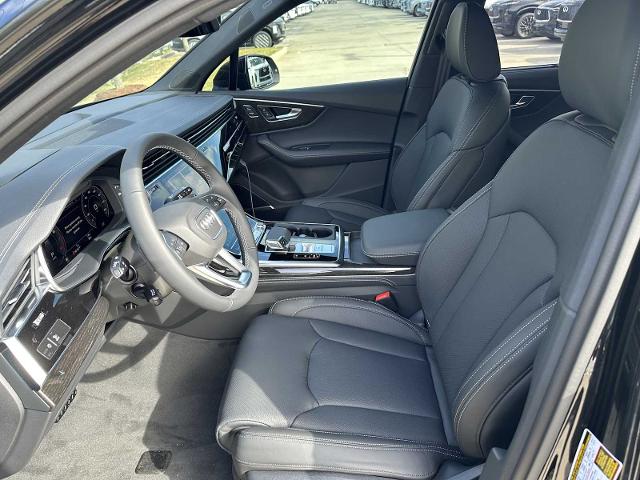 2025 Audi Q7 Vehicle Photo in HOUSTON, TX 77090