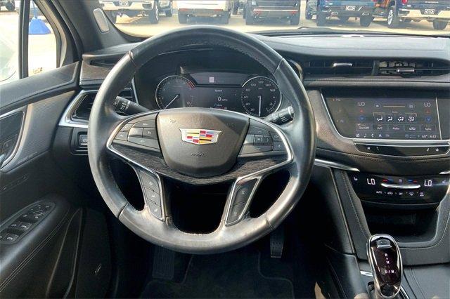 2022 Cadillac XT5 Vehicle Photo in TOPEKA, KS 66609-0000