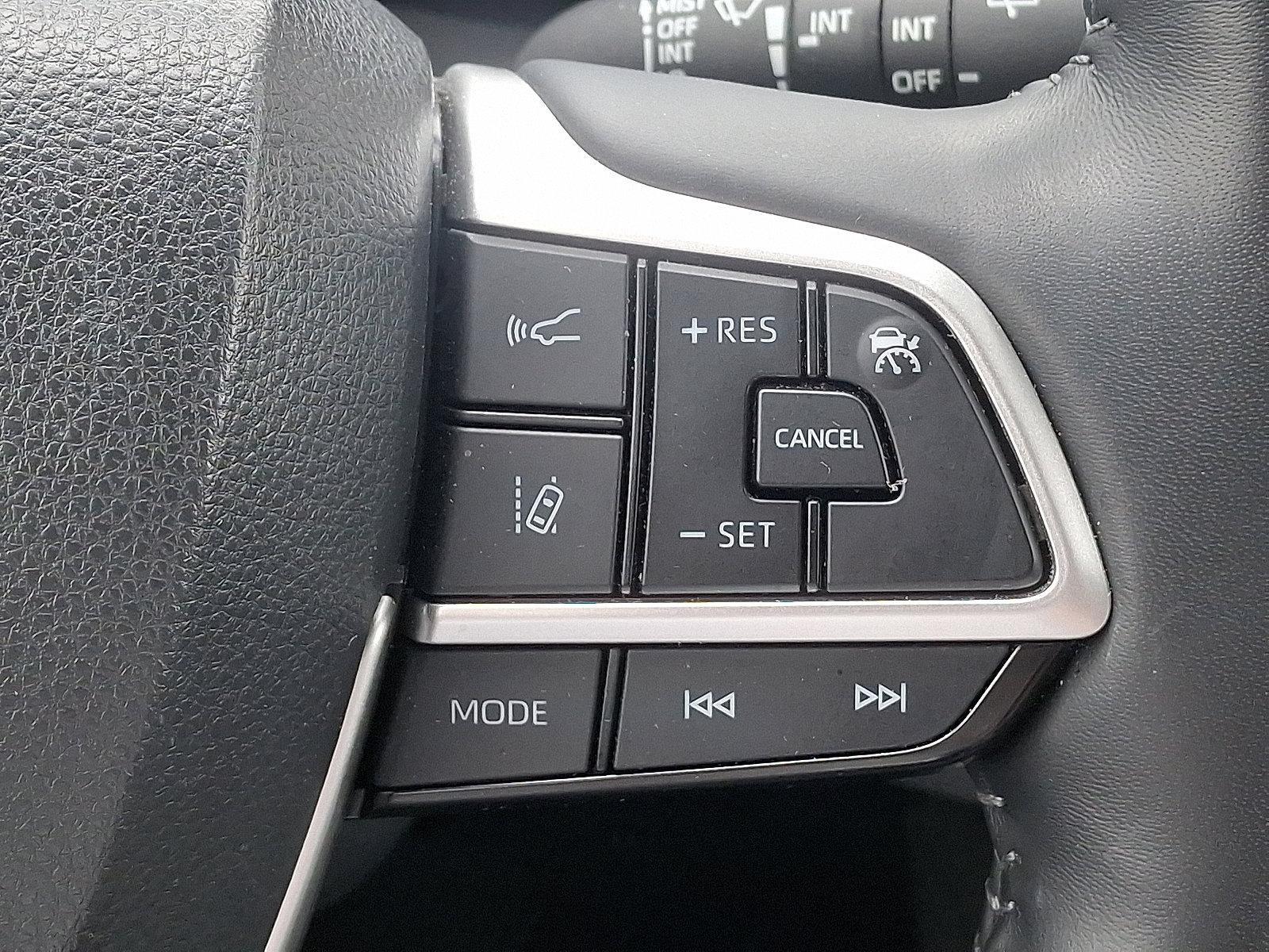 2023 Toyota Highlander Vehicle Photo in Harrisburg, PA 17111-1033