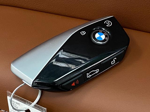 2025 BMW 740i xDrive Vehicle Photo in Appleton, WI 54913