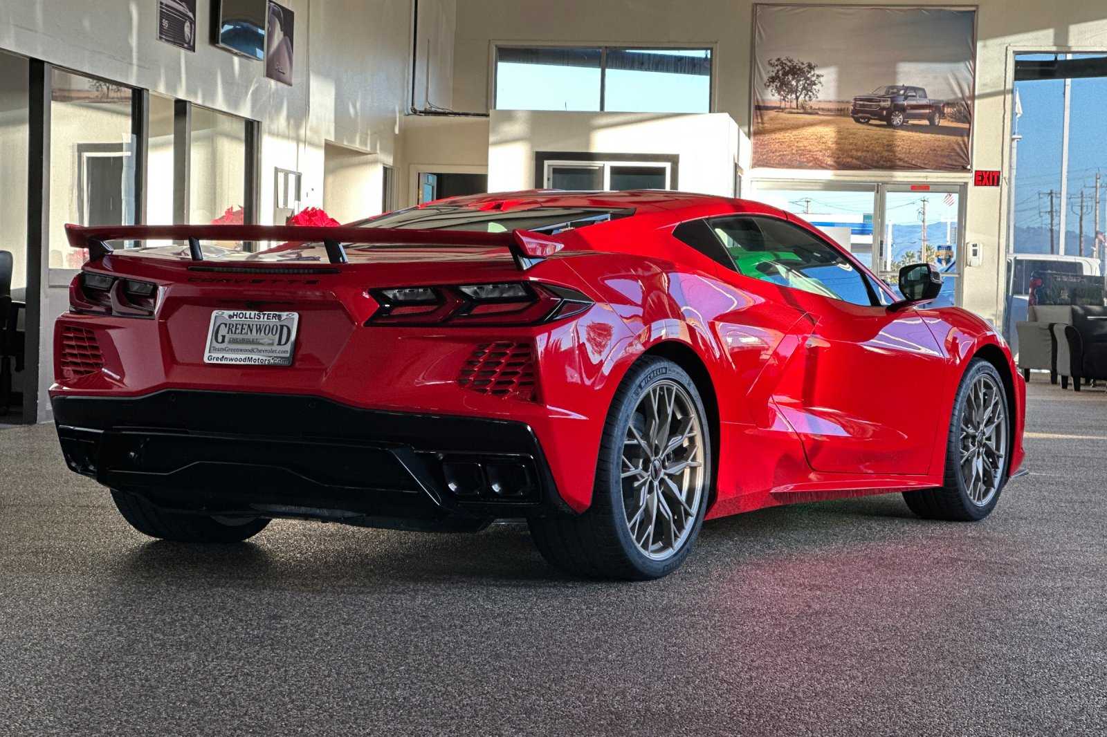 View vehicle photo 4